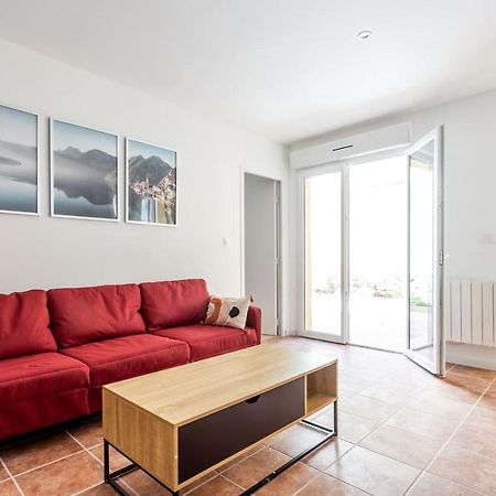 Joli Appartement Avec Jardin / Vieux-Lormont Exteriör bild