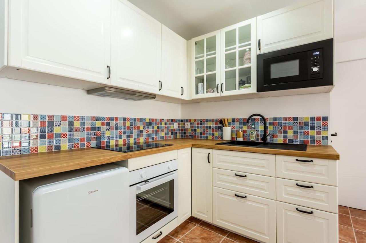 Joli Appartement Avec Jardin / Vieux-Lormont Exteriör bild